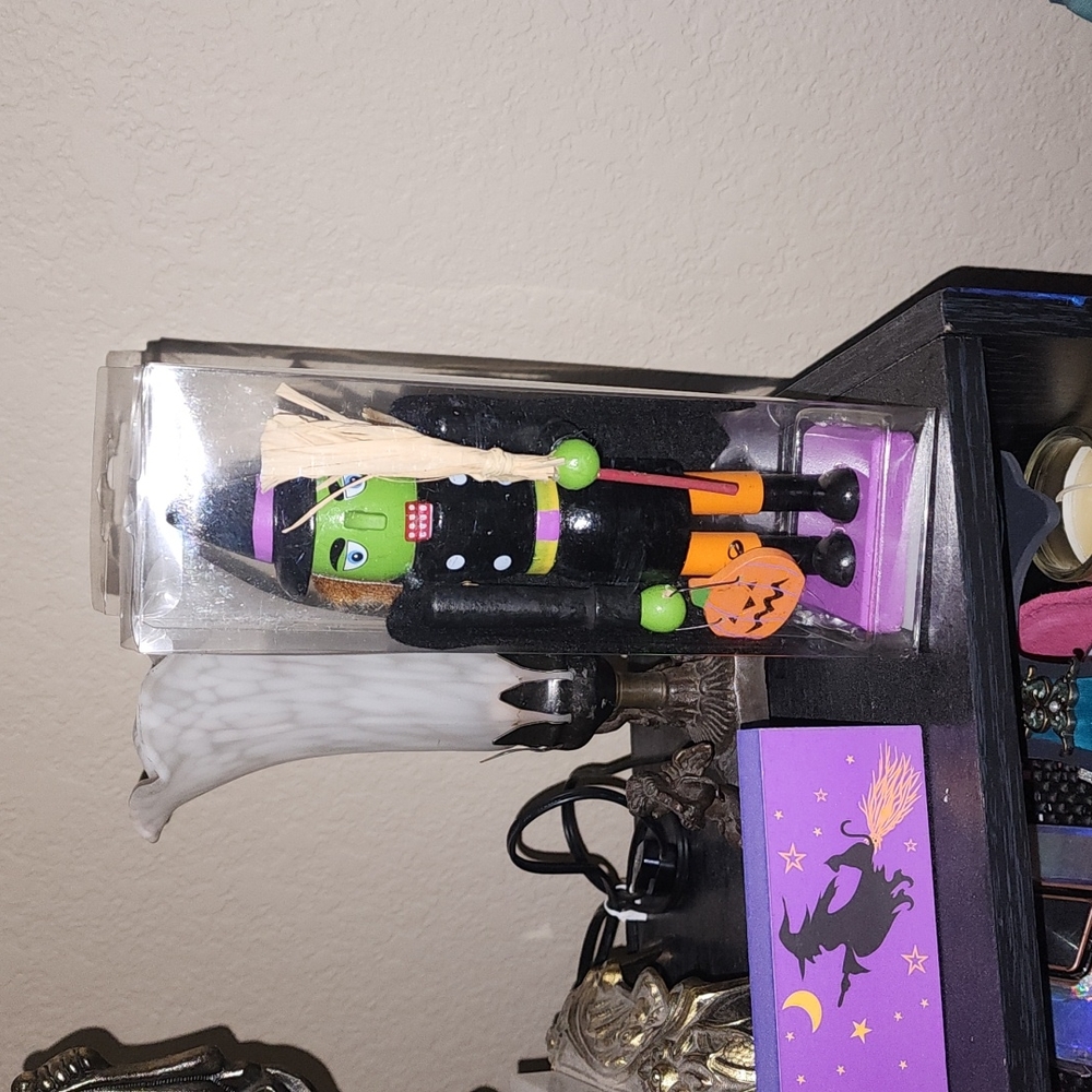 Witch nutcracker